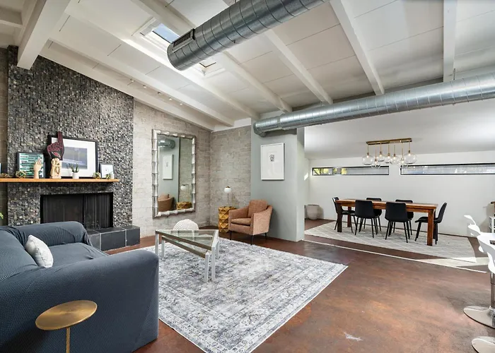 Stylish Oasis In Arcadia: Private Pool Prime Location Holiday home